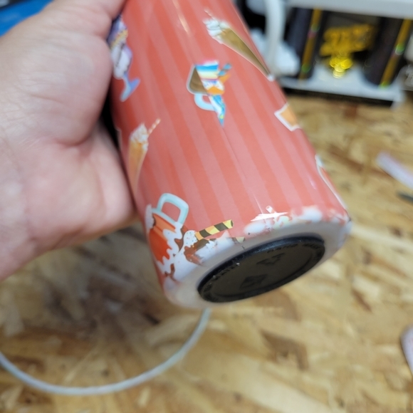 20 ounce Tumbler With Straw & Lid Keeps Drinks Hot or Cold For Hours  Milkshakes - Picture 5 of 6